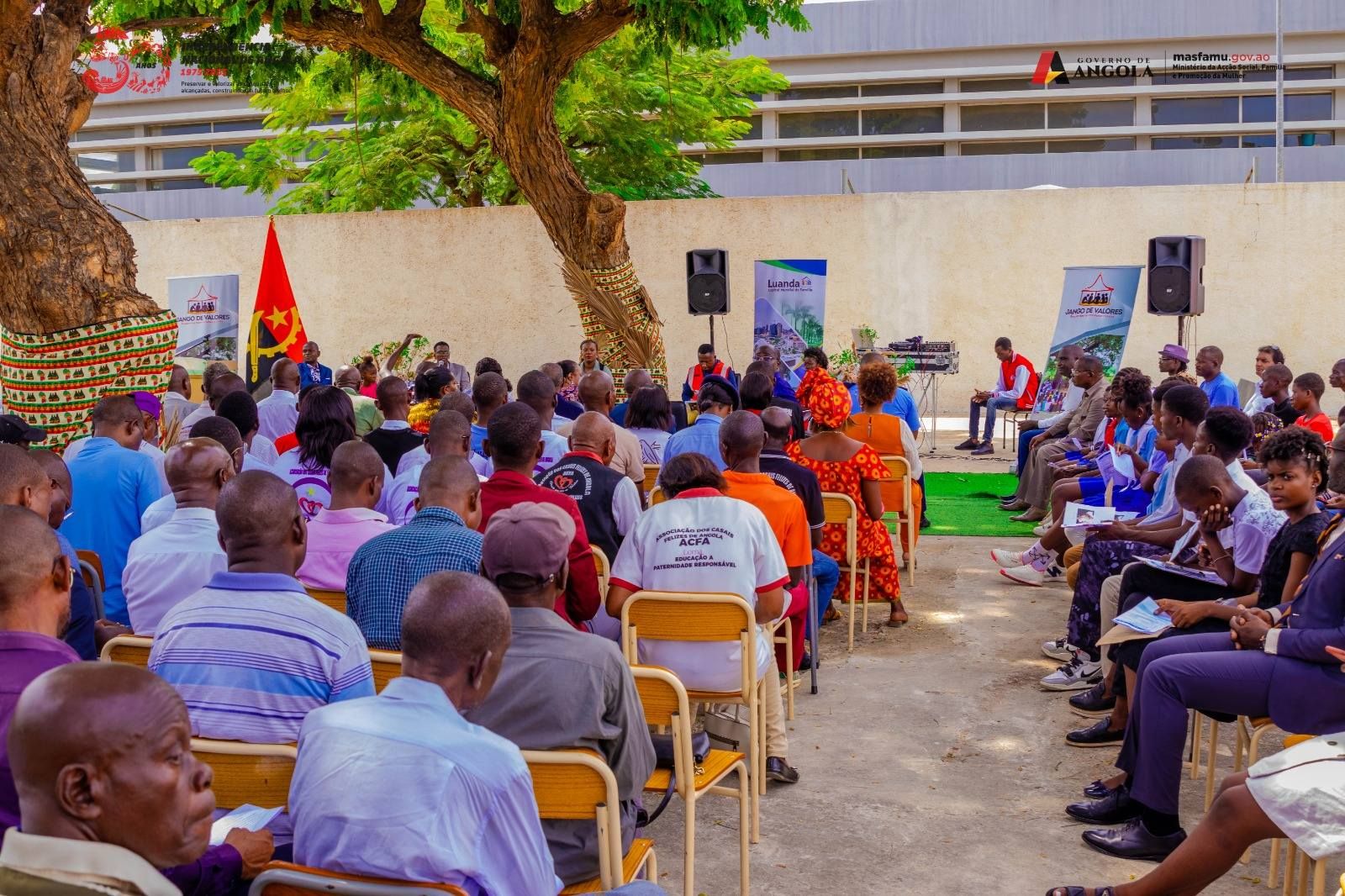 MASFAMU CELEBRA O DIA DO PAI COM JANGO DE VALORES 
