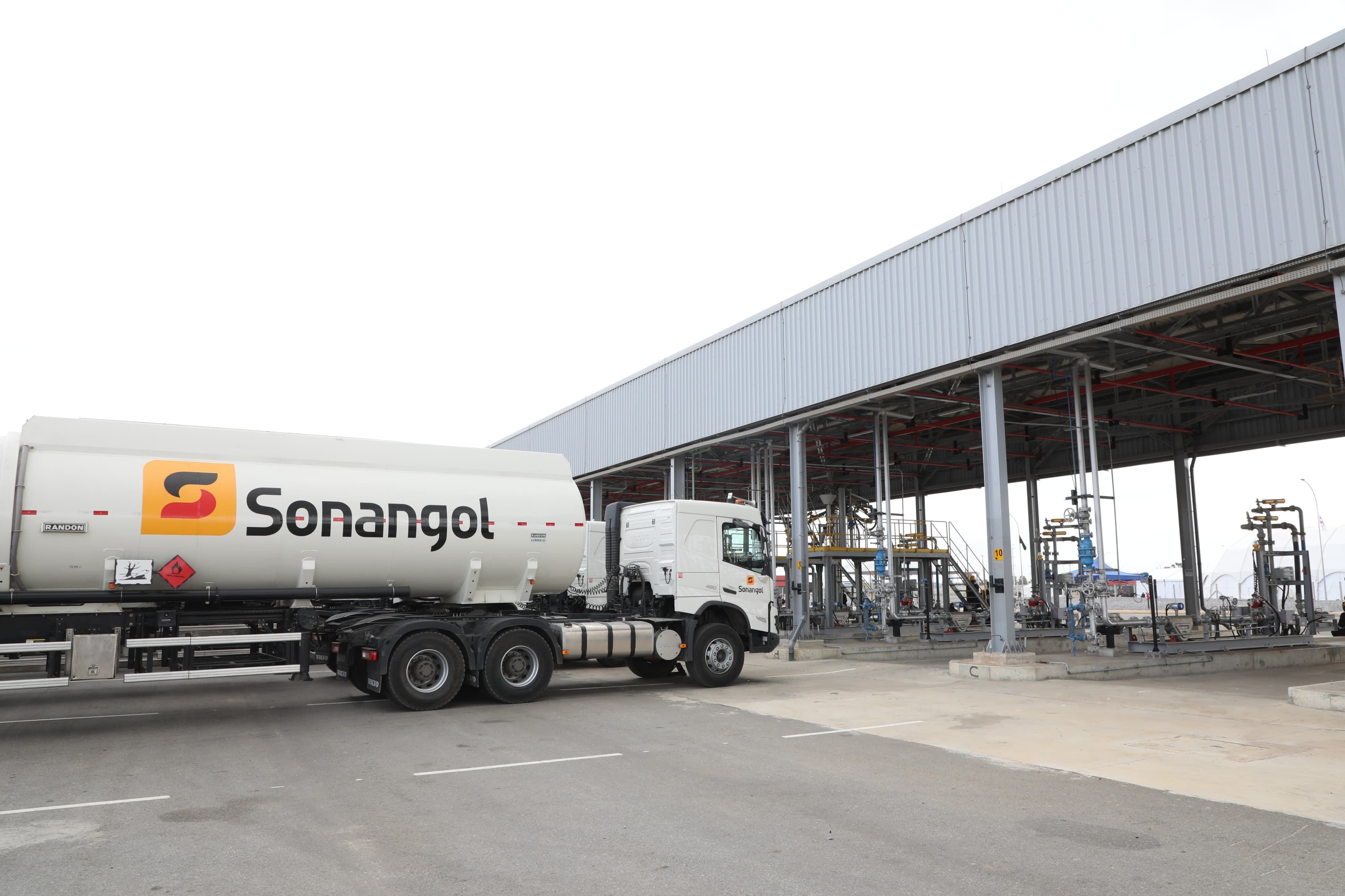 João Lourenço inaugura Terminal Oceânico da Barra do Dande - Portal ...