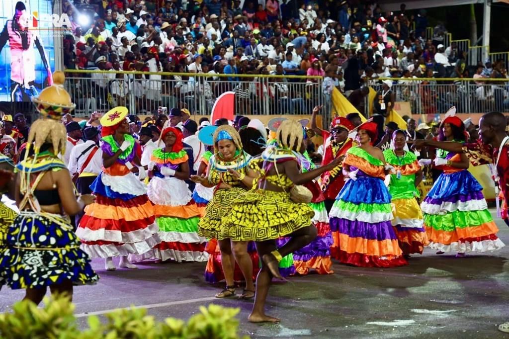 /uploads/angola_fiesta_independencia_3_82396c6115.jpg